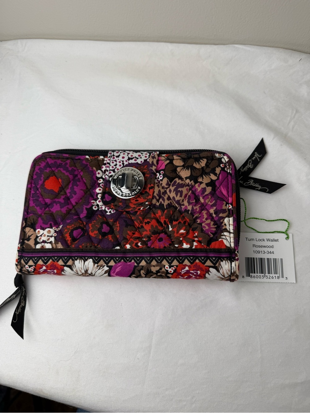 NWT Vera Bradley Rosewood Turn Lock Wallet Retired Pattern Quilted